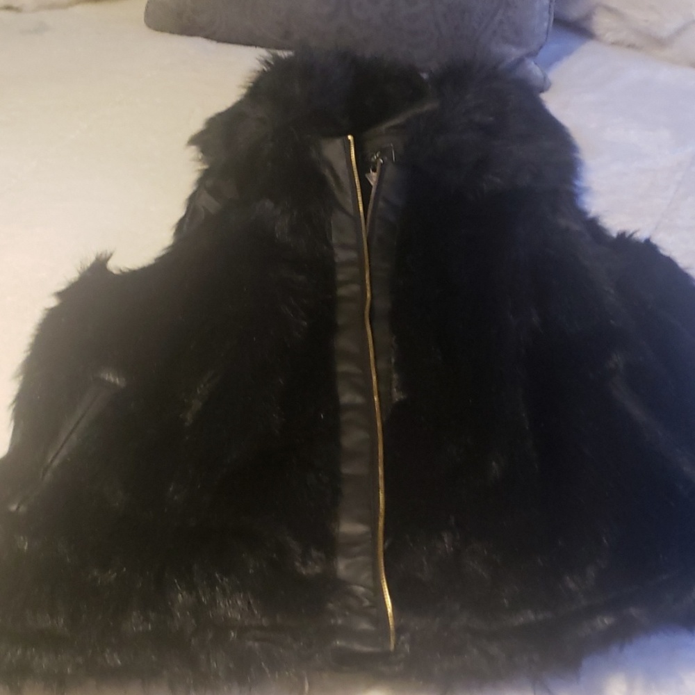 Fake fur vest